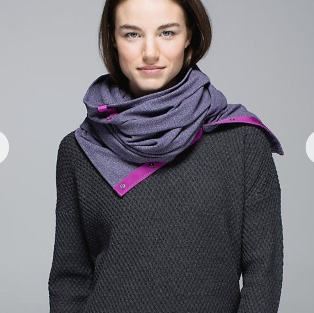 Lululemon Vinyasa Scarf Heathered Herringbone Black Grape